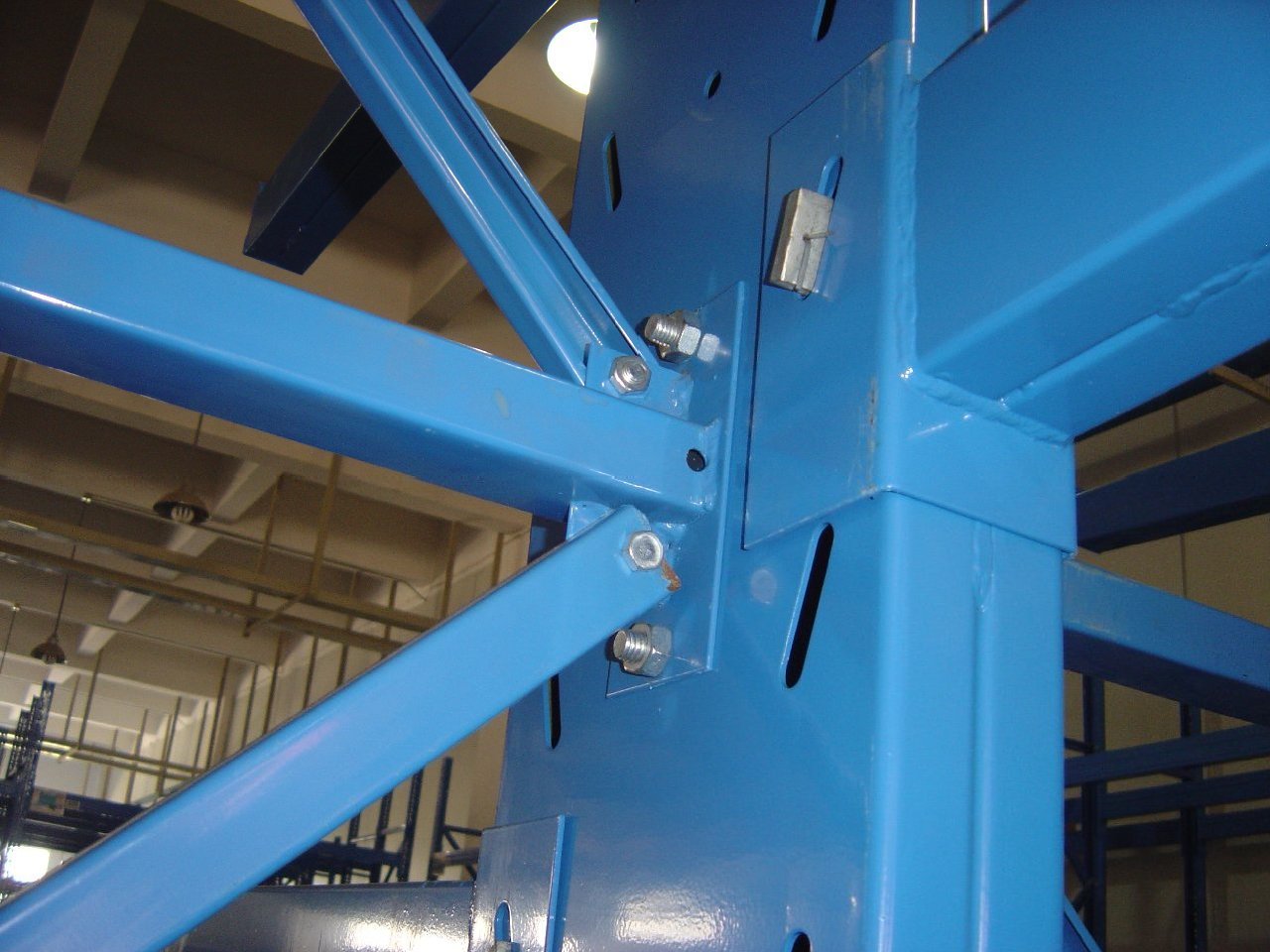 單懸臂貨架細(xì)節(jié)圖